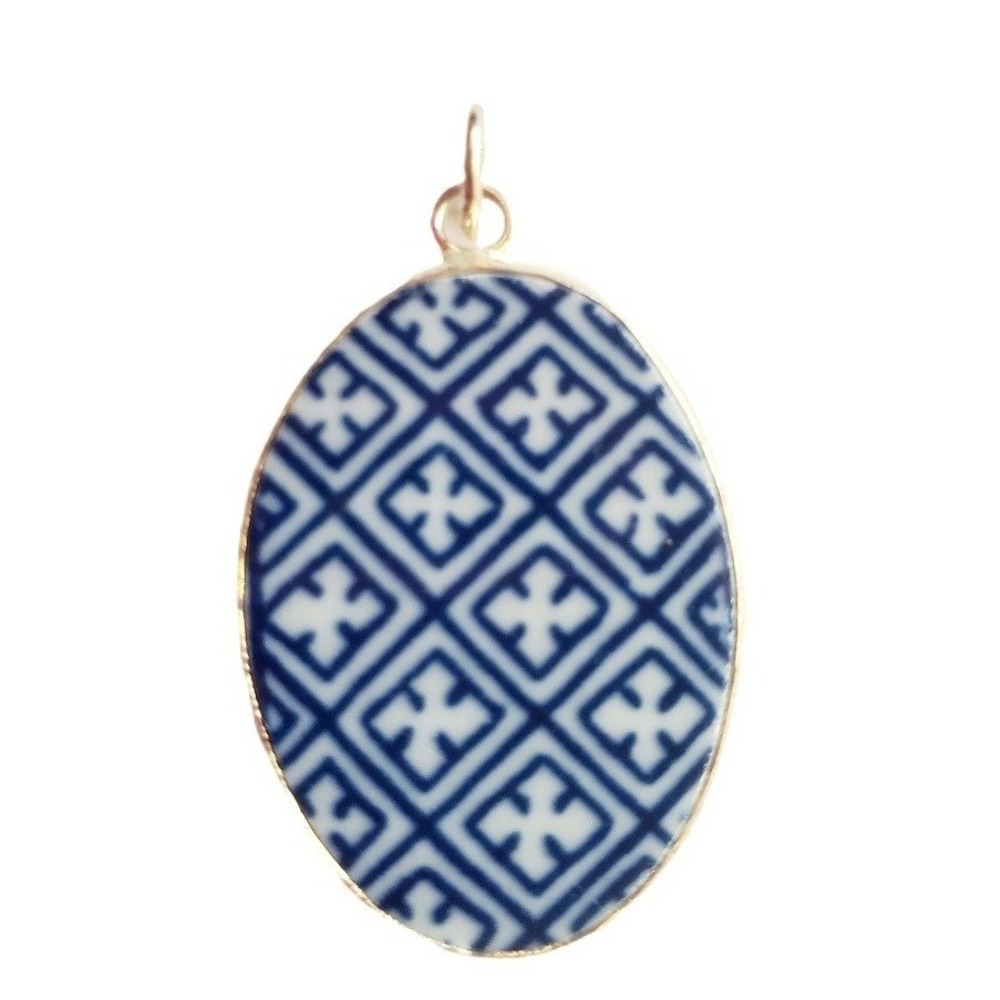 Vintage Blue Willow China Pottery Shard Pendant Oval Geometric Lattice Pattern